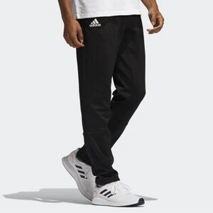 Mens adidas Team Issued Tapered Pant. Size Large. Brand New With Tags.